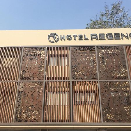 Hotel Regency Surat Luaran gambar