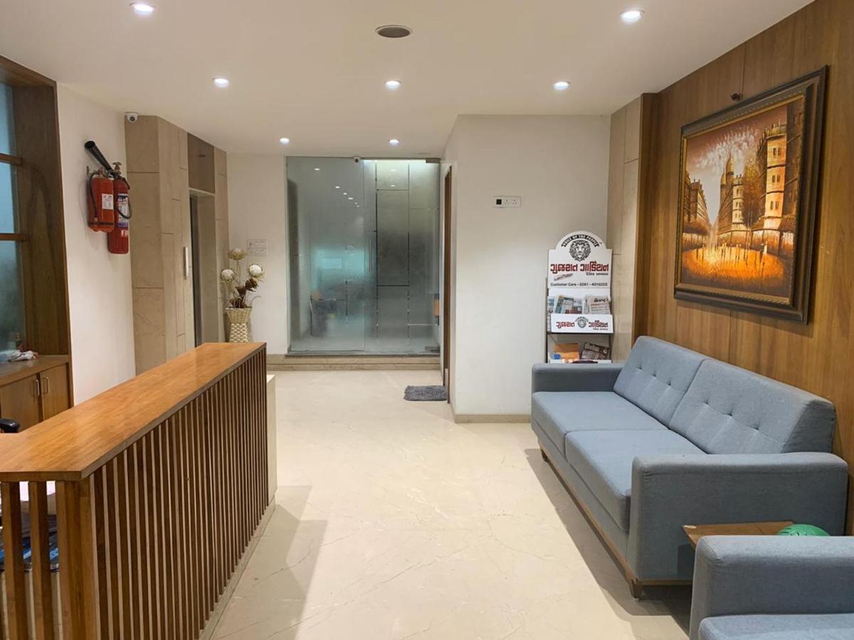 Hotel Regency Surat Luaran gambar